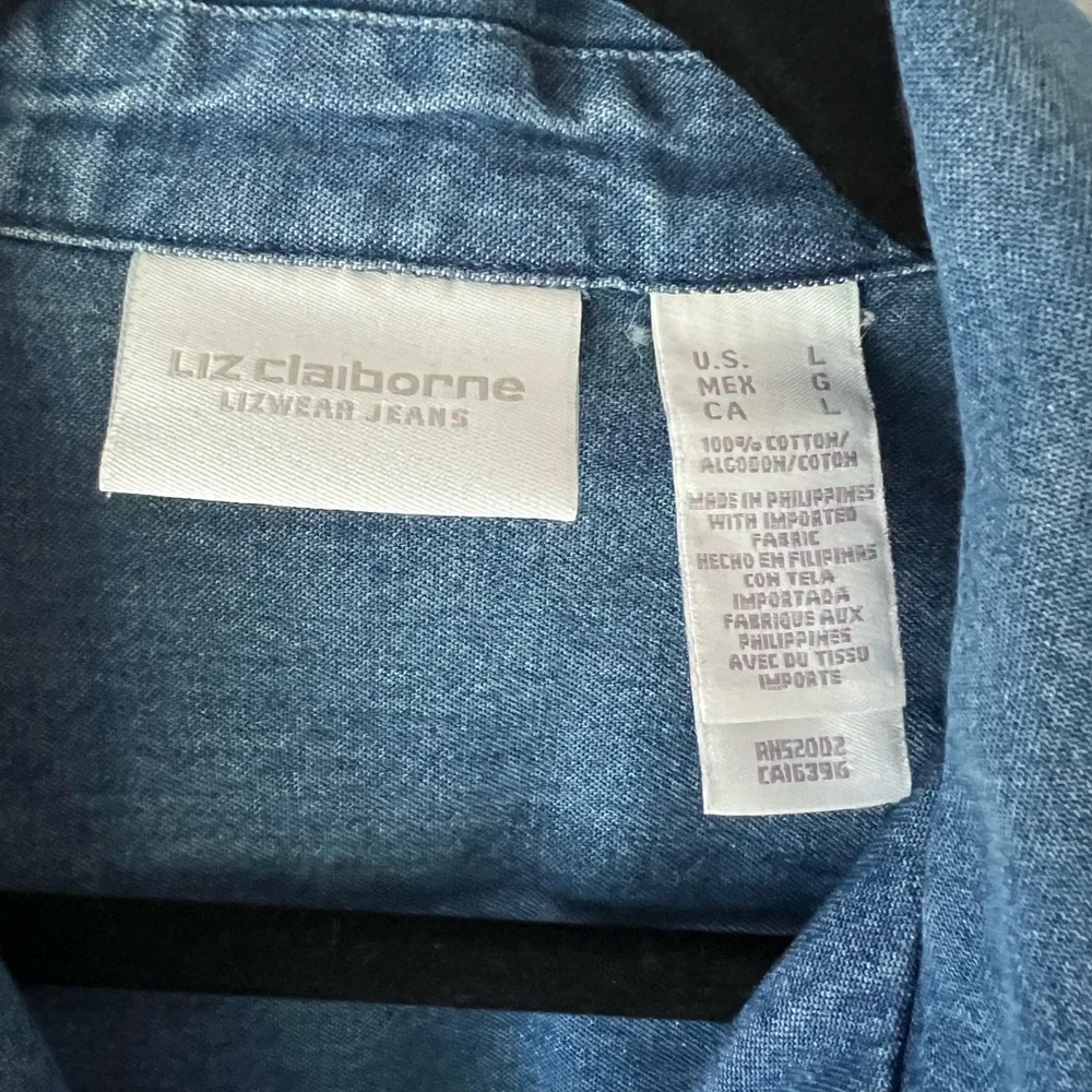 VINTAGE Liz Claiborne Denim Button-Up Shirt - Picture 4 of 4